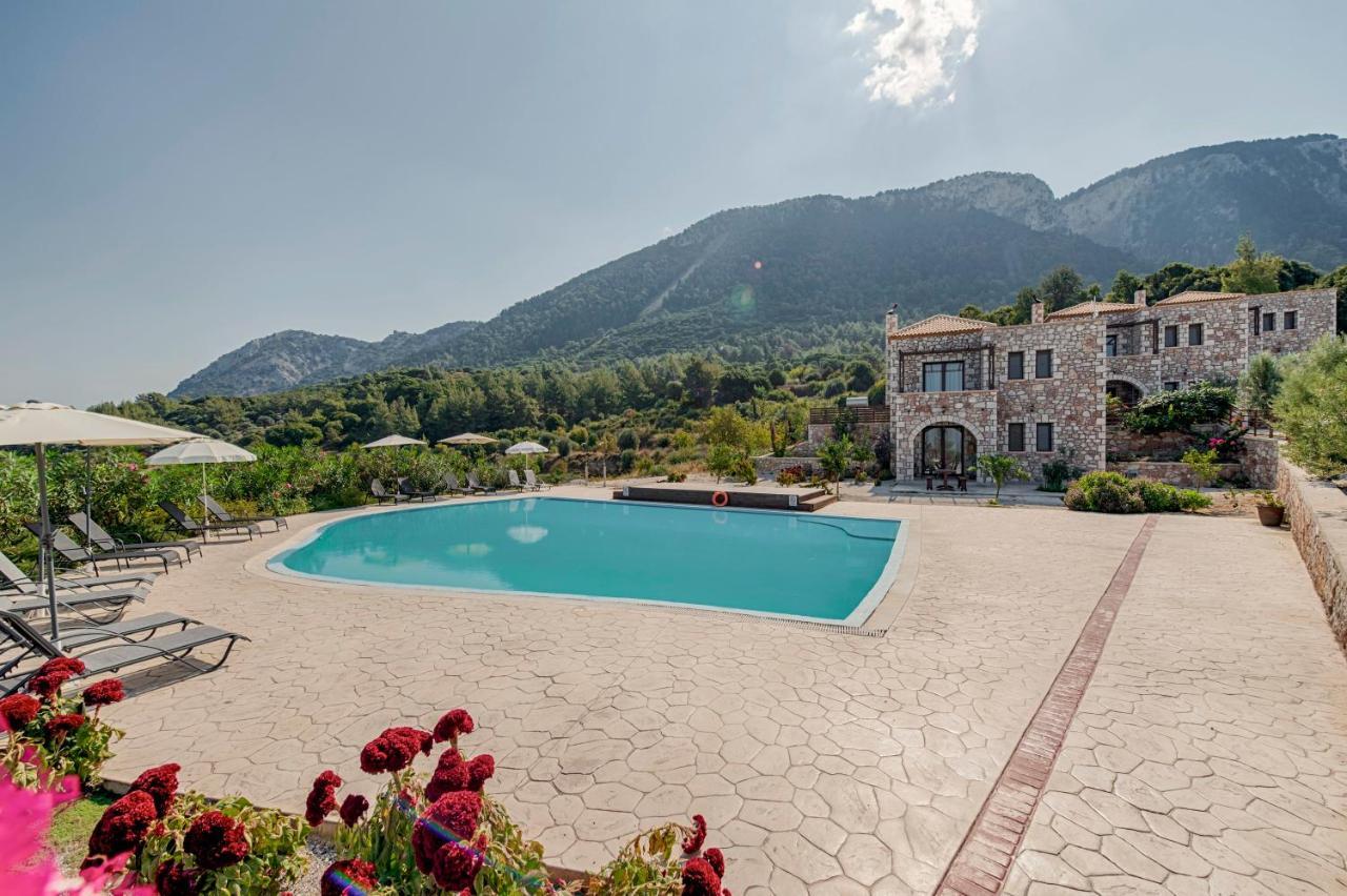 Villa Salakos Villas