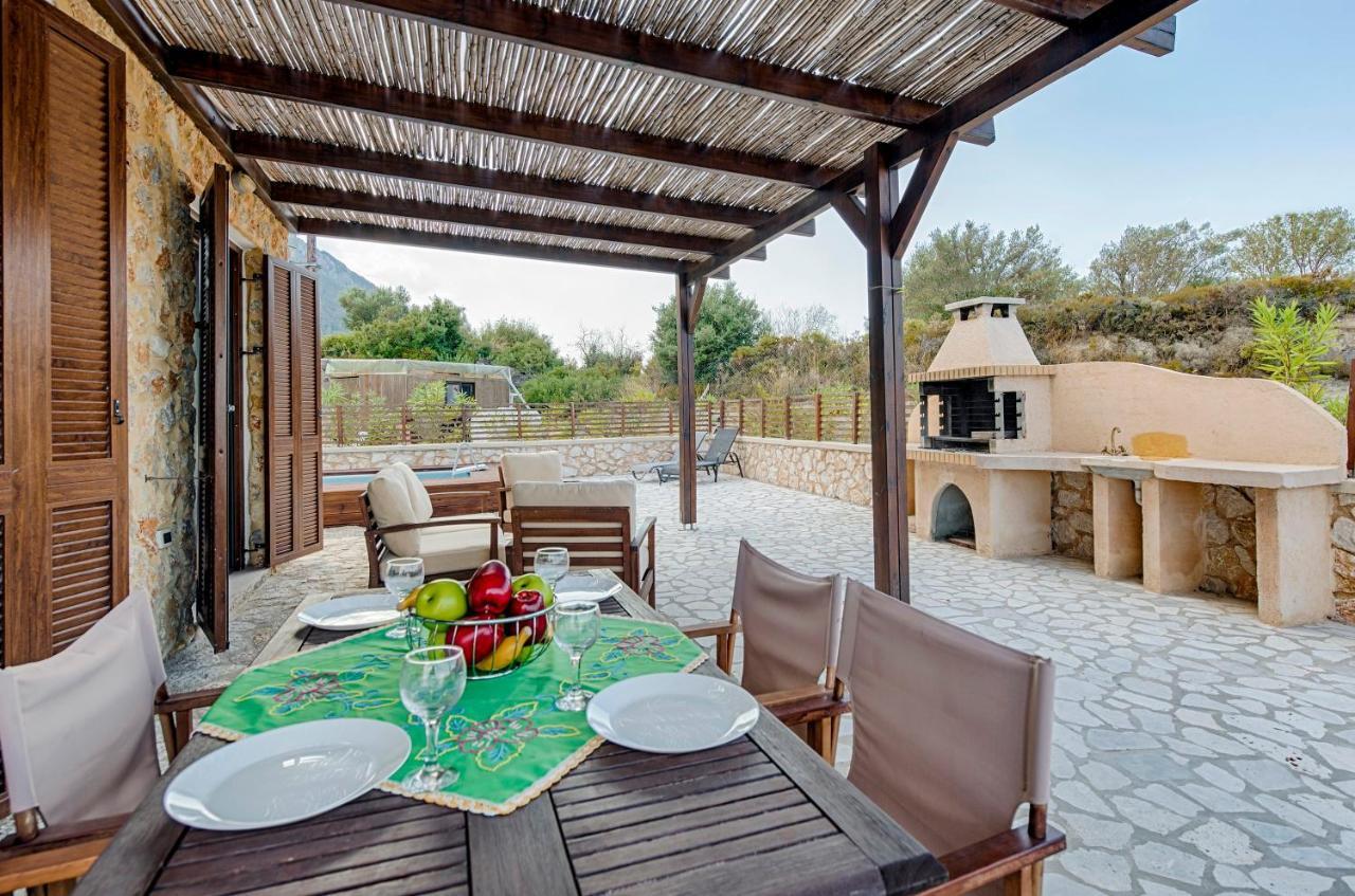 Salakos Villas
